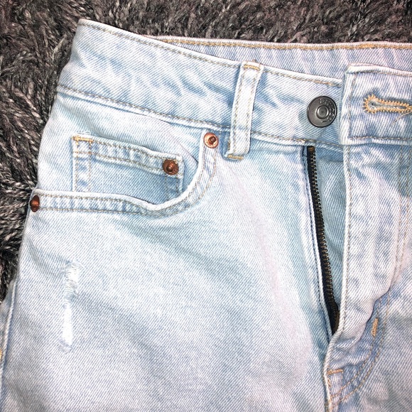 H&M Divided Light Denim High Waisted Jean Shorts - Picture 8 of 8